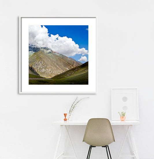 Ladakh - Jozila Kargil Road (with Frame)