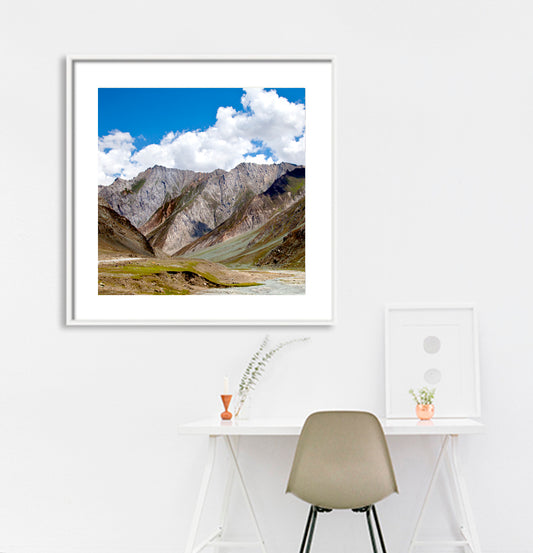 Ladakh - Jozila Kargil Road (with Frame)